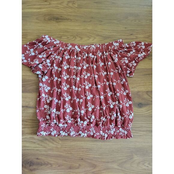 Set‎ of tops - Picture 7 of 10